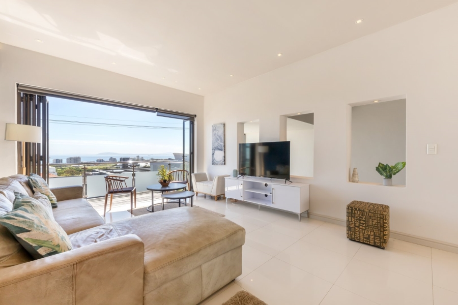 4 Bedroom Property for Sale in Green Point Western Cape